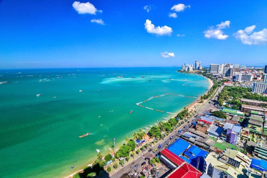 Hotel Le Cafe Royale Pattaya Exterior foto